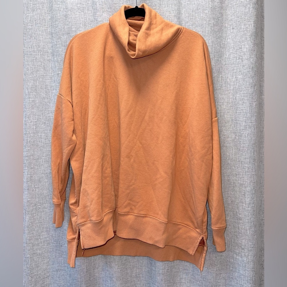 Women's Aerie Sweatshirt medium